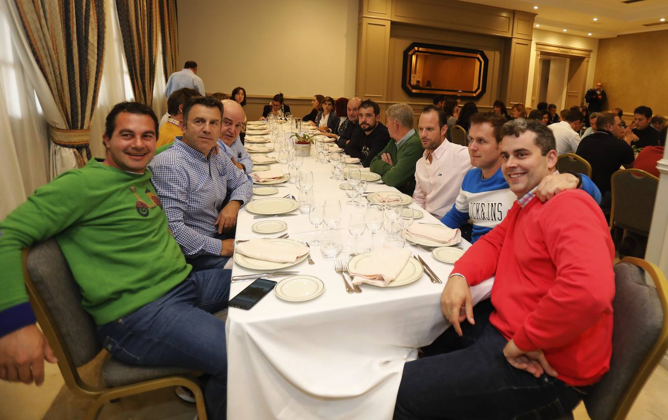 Fotos: Asaja hace balance anual en la comida de Navidad
