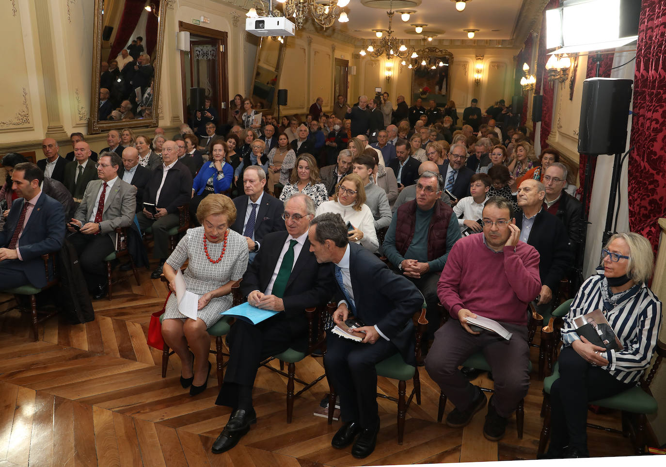 Fotos: Un libro homenaje al poeta y farmacéutico Fernández Nieto