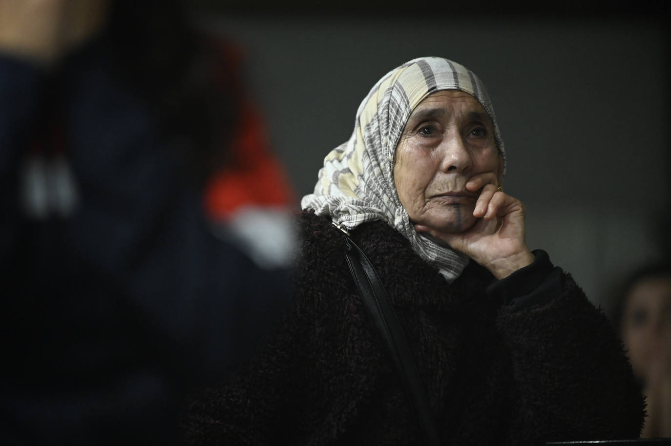 Fotos: Tensión y nervios entre la comunidad marroquí por la derrota de Marruecos en el Mundial de Qatar