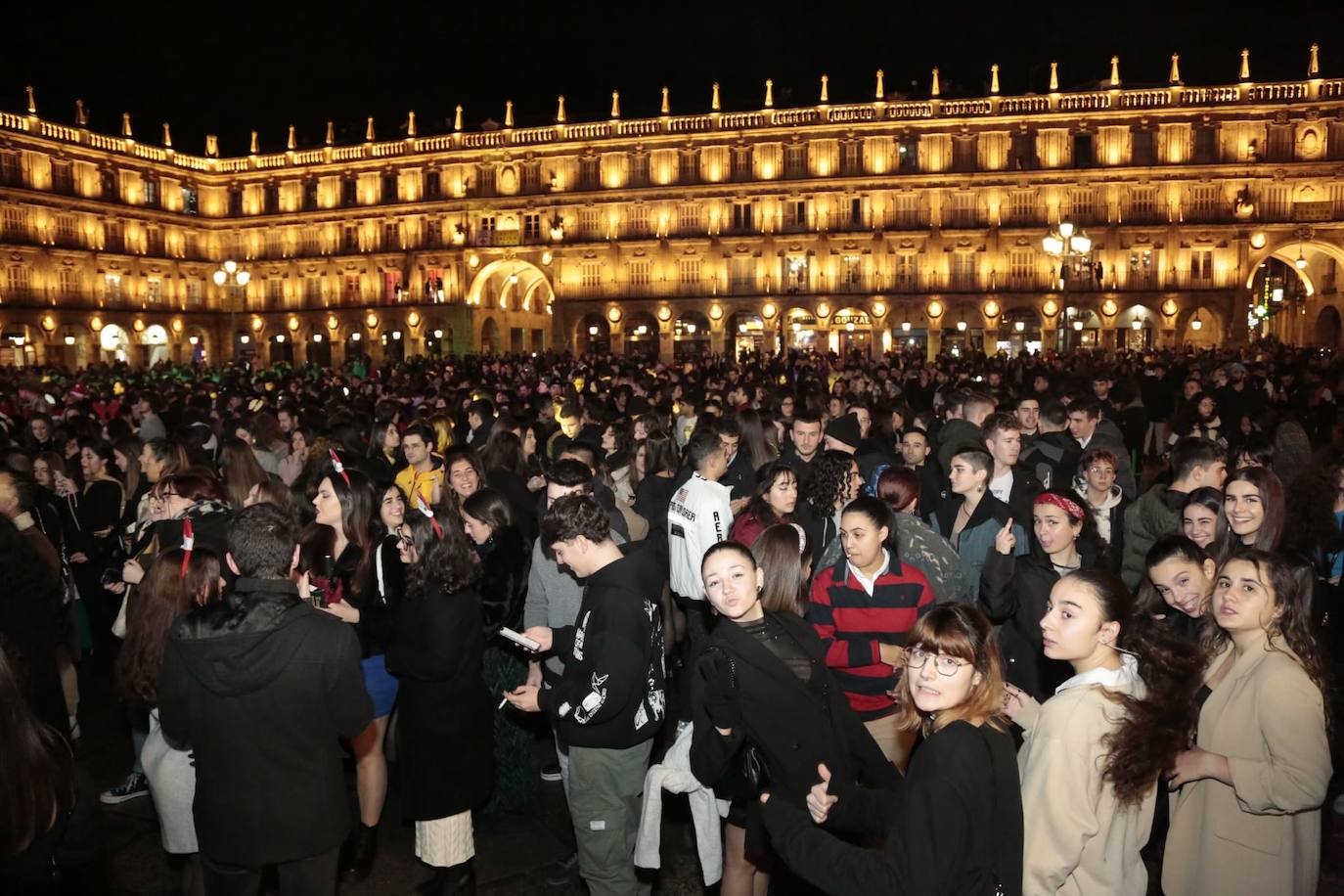 Fotos: La Nochevieja Universitaria toma de nuevo Salamanca