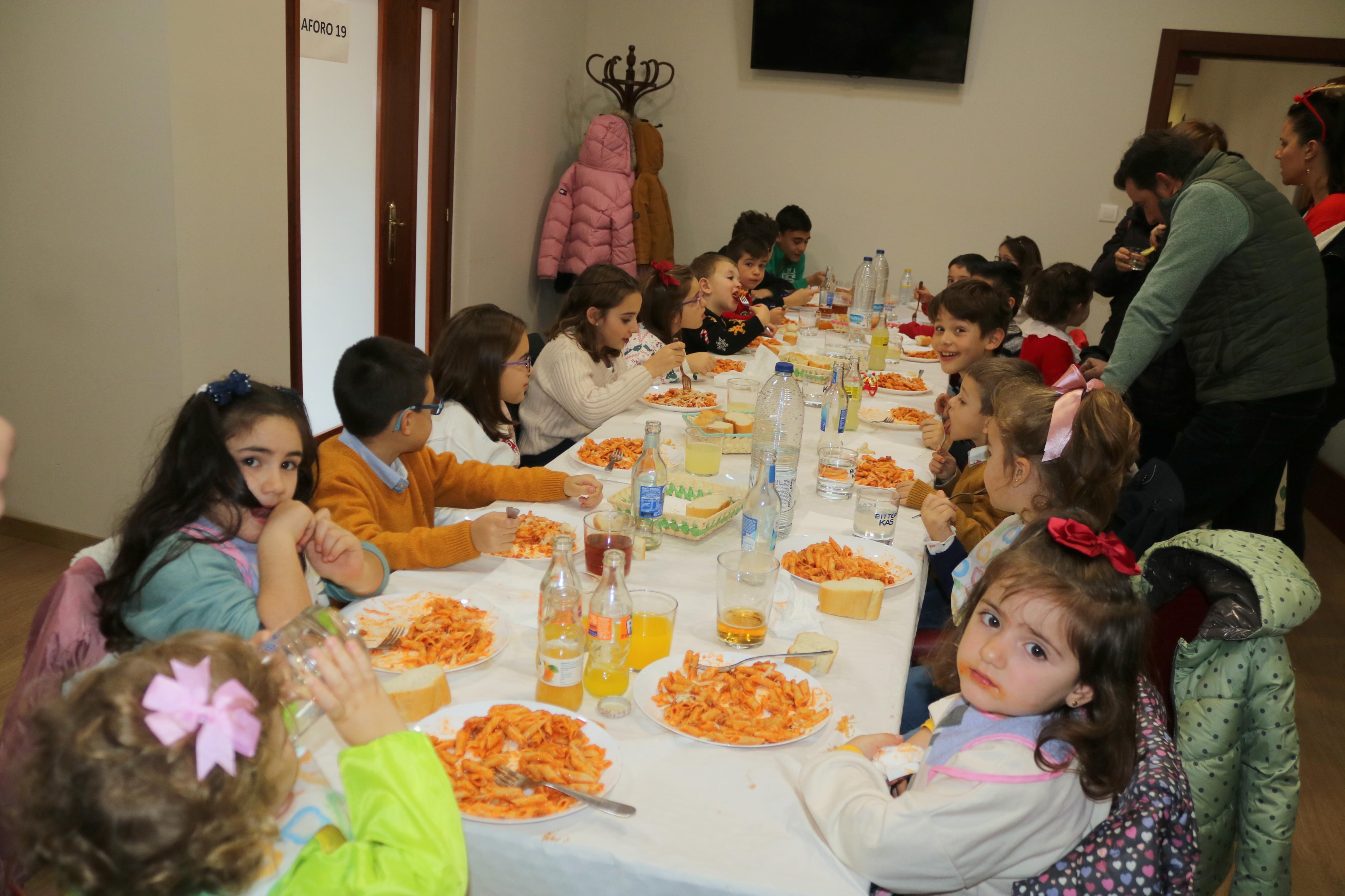 Hornillos de Cerrato celebra un animado encuentro navideño