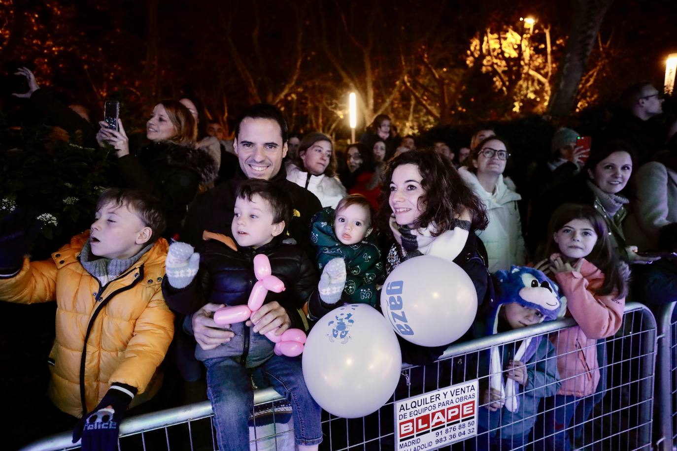 Fotos: Papá Noel llena de ilusión las calles de Valladolid