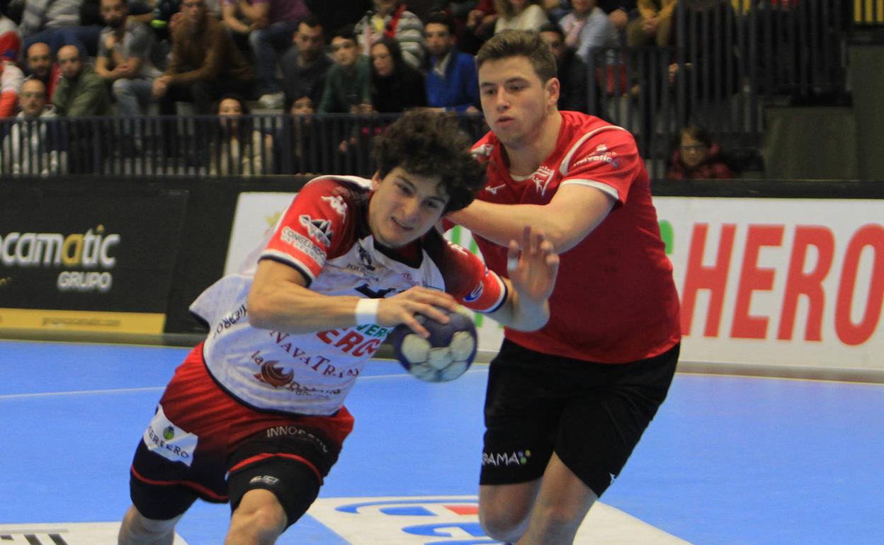 Un momento del partido disputado ante el Alcobendas.