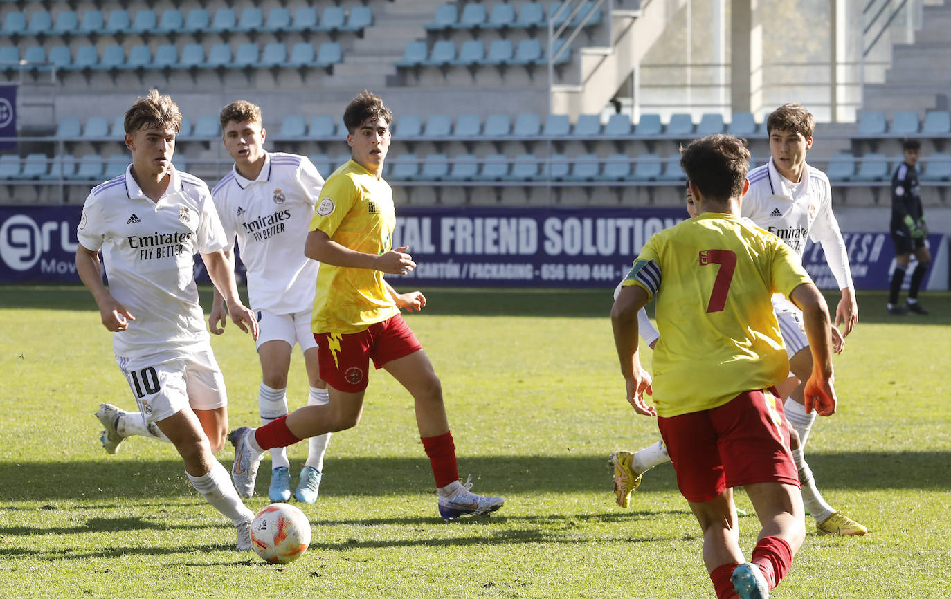 Fotos: Álvaro Arbeloa y otras caras conocidas se dejan querer en La Balastera
