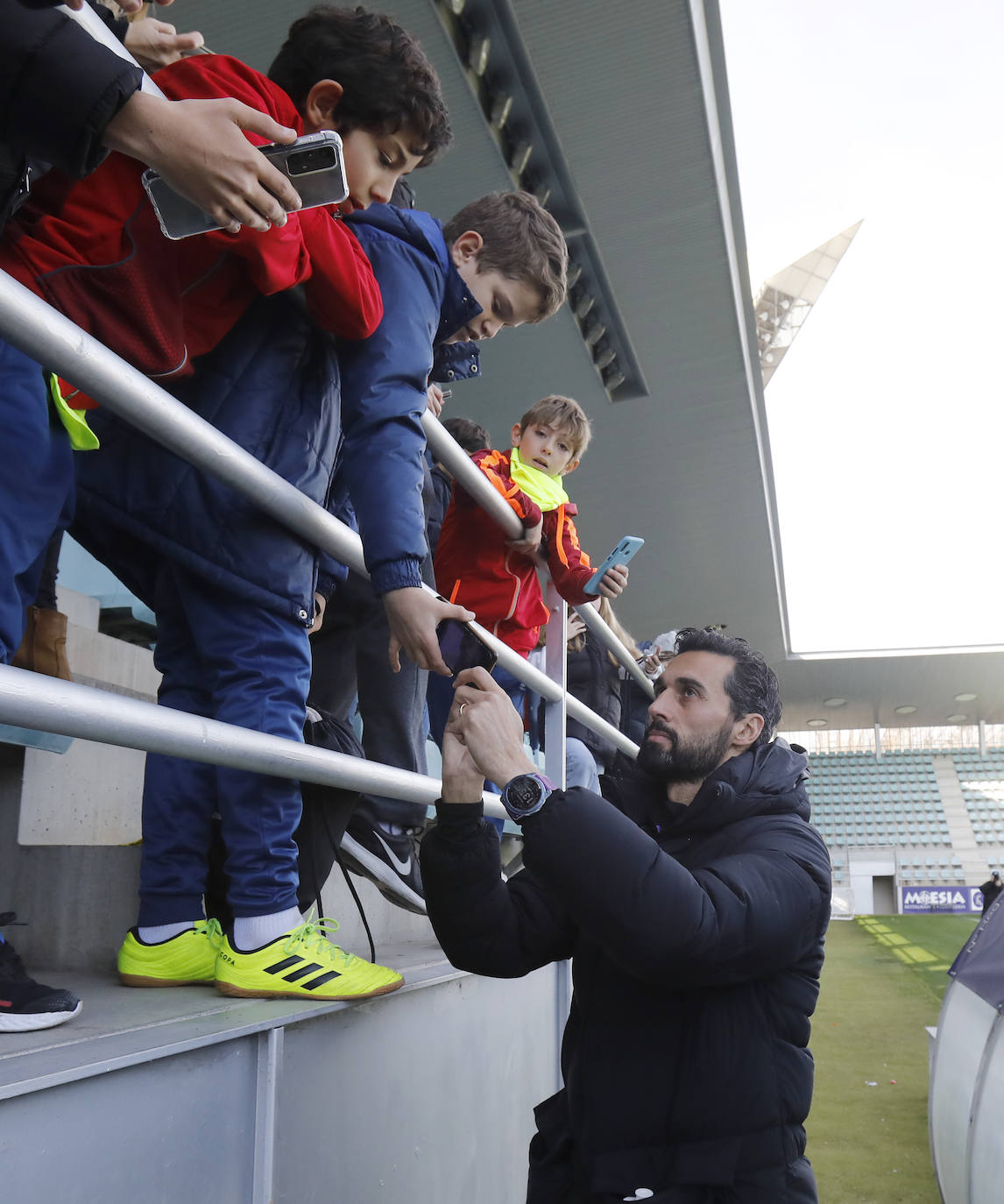 Fotos: Álvaro Arbeloa y otras caras conocidas se dejan querer en La Balastera