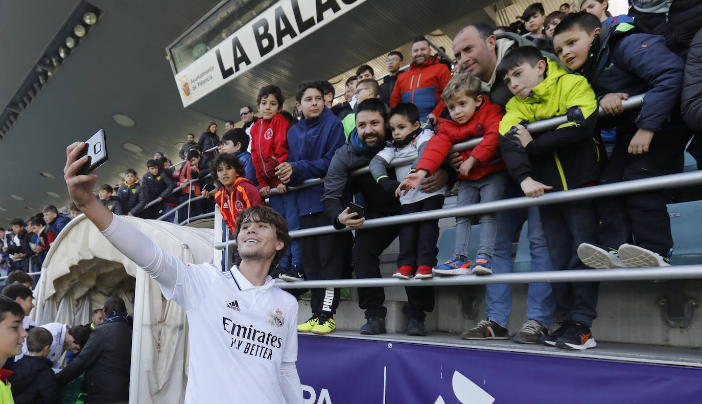 Fotos: Álvaro Arbeloa y otras caras conocidas se dejan querer en La Balastera