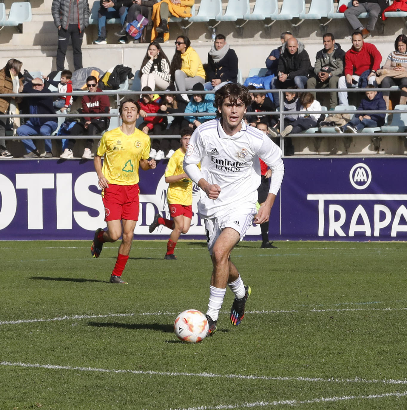Fotos: Álvaro Arbeloa y otras caras conocidas se dejan querer en La Balastera