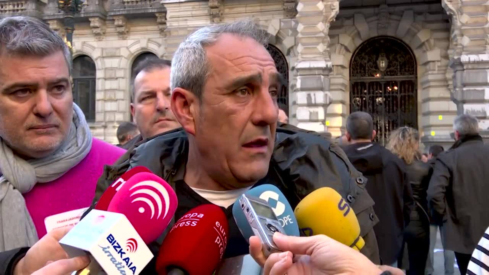 Sindicatos cifran en un 100% el paro en cuatro concesionarias de Bizkaibus