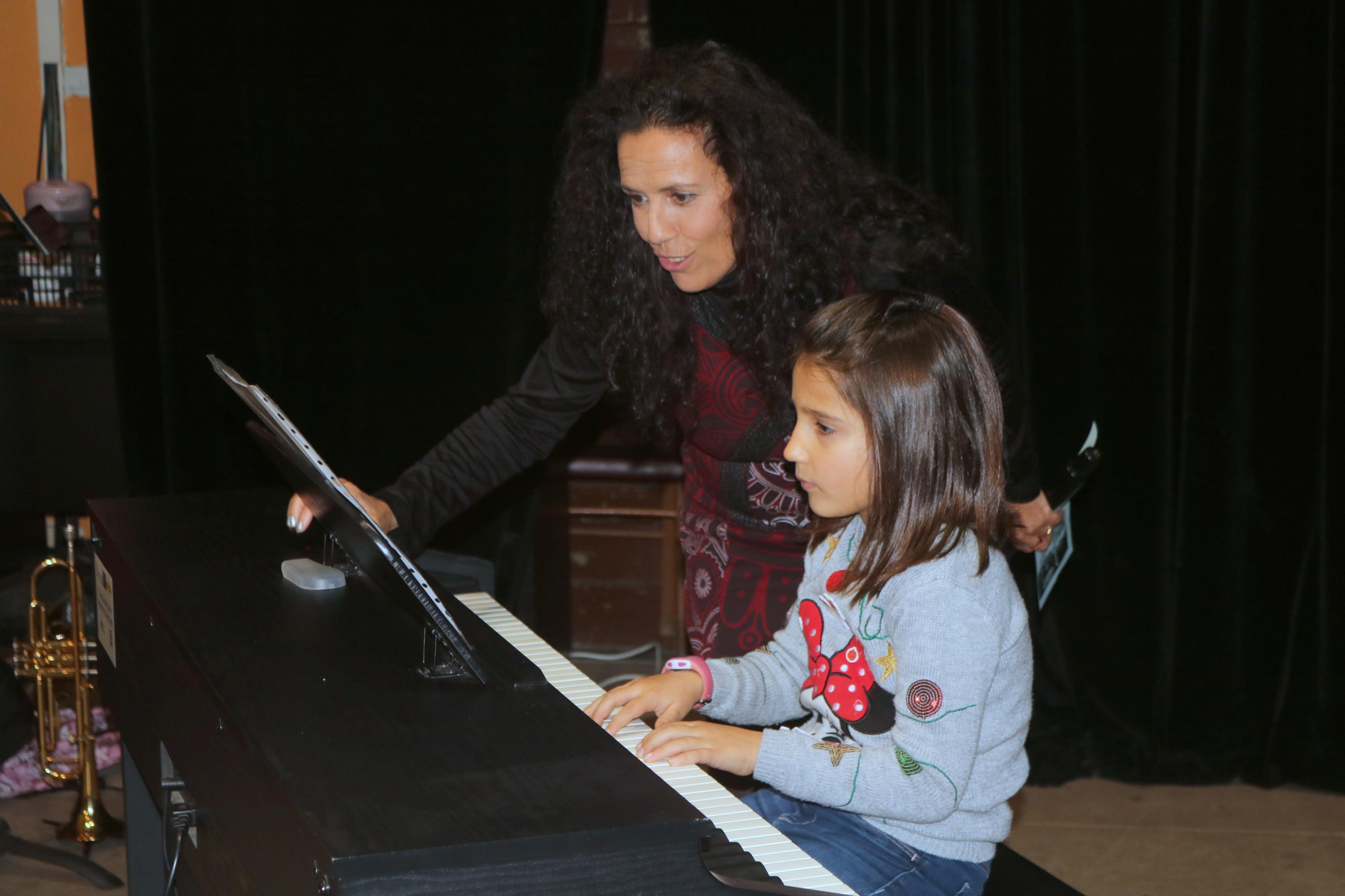 La Escuela de Música Comarcal de la ACJB organiza un encuentro musical con motivo de la Navidad
