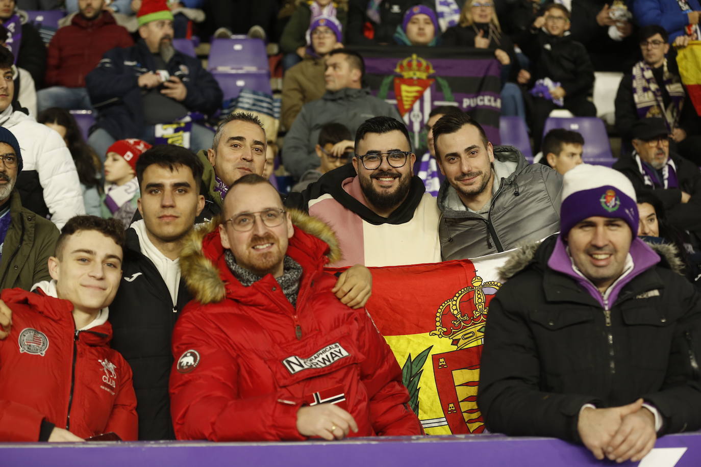 Fotos: Búscate en la grada de Zorrilla (1/5)