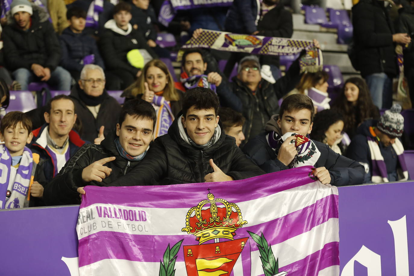 Fotos: Búscate en la grada de Zorrilla (1/5)