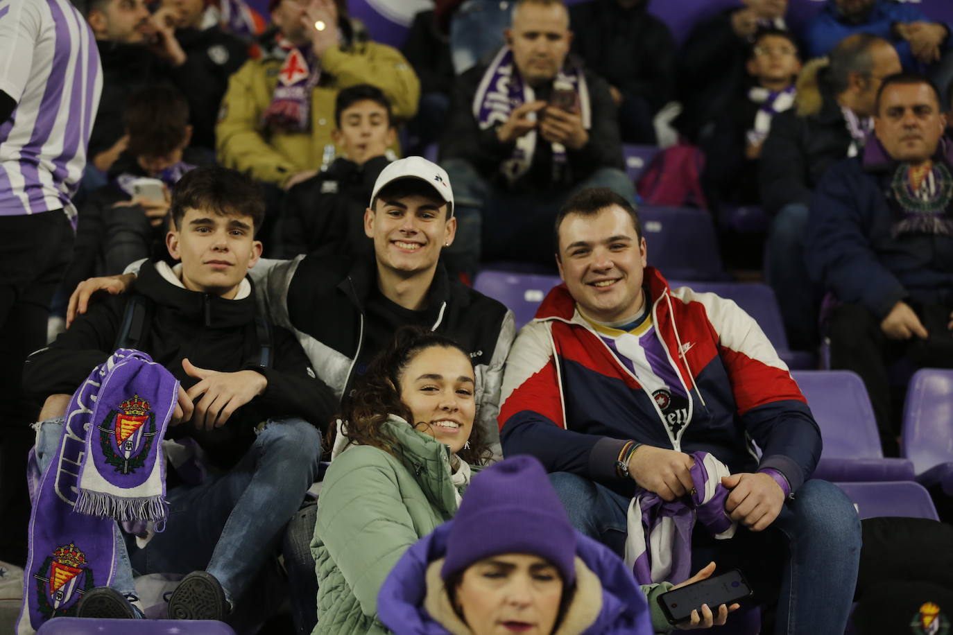 Fotos: Búscate en la grada de Zorrilla (3/5)