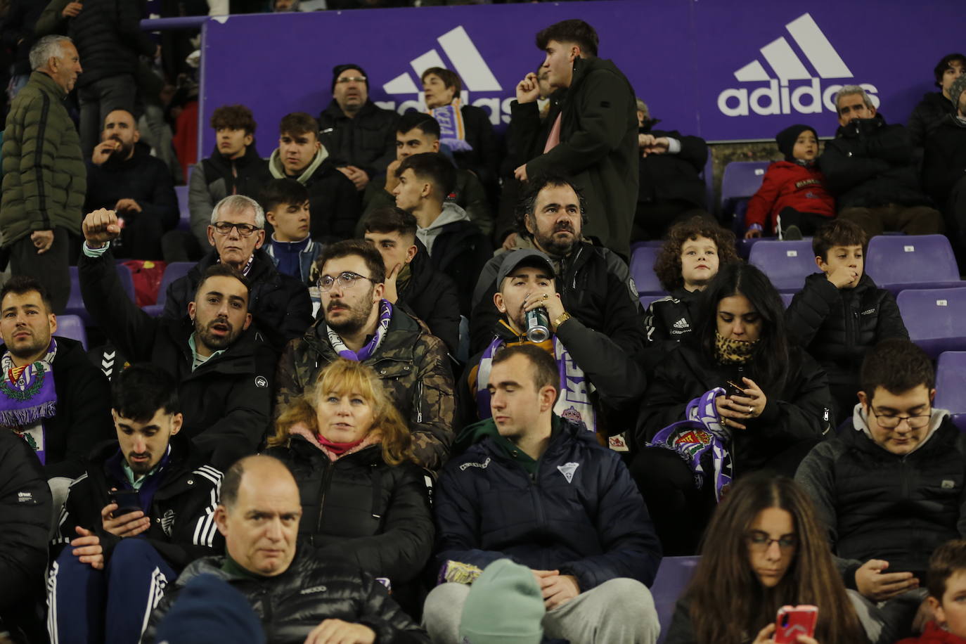 Fotos: Búscate en la grada de Zorrilla (3/5)