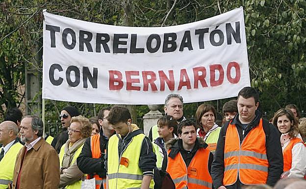 Pancarta de los vecinos de Torrelobatón durante la celebración de la beatificación 
