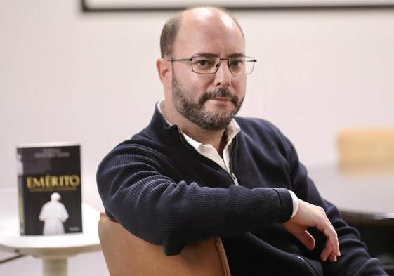 Álvaro Sánchez León, durante la presentación de su libro en la oficina del Opus Dei en Valladolid.