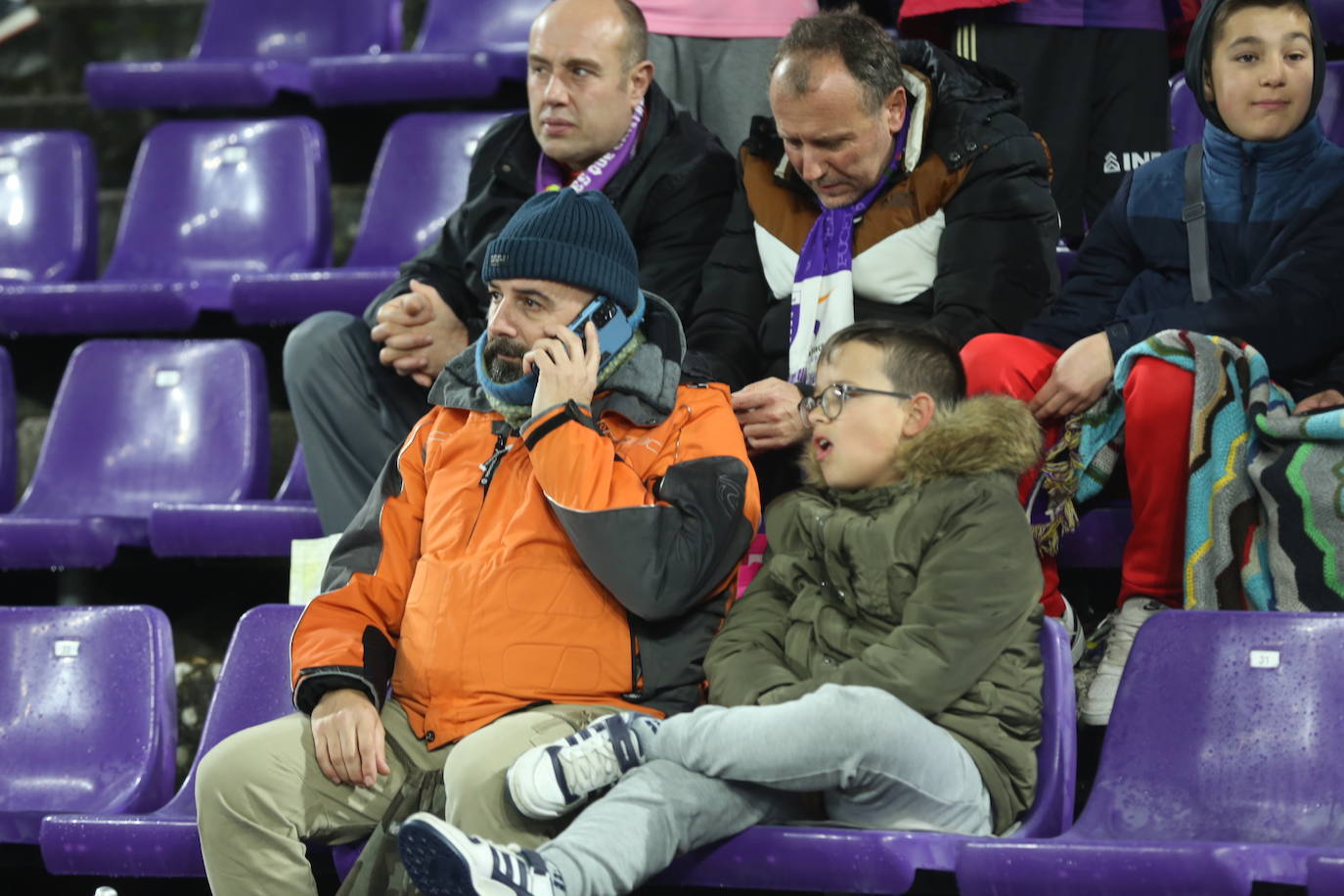 Búscate en la grada del José Zorrilla (1/4)