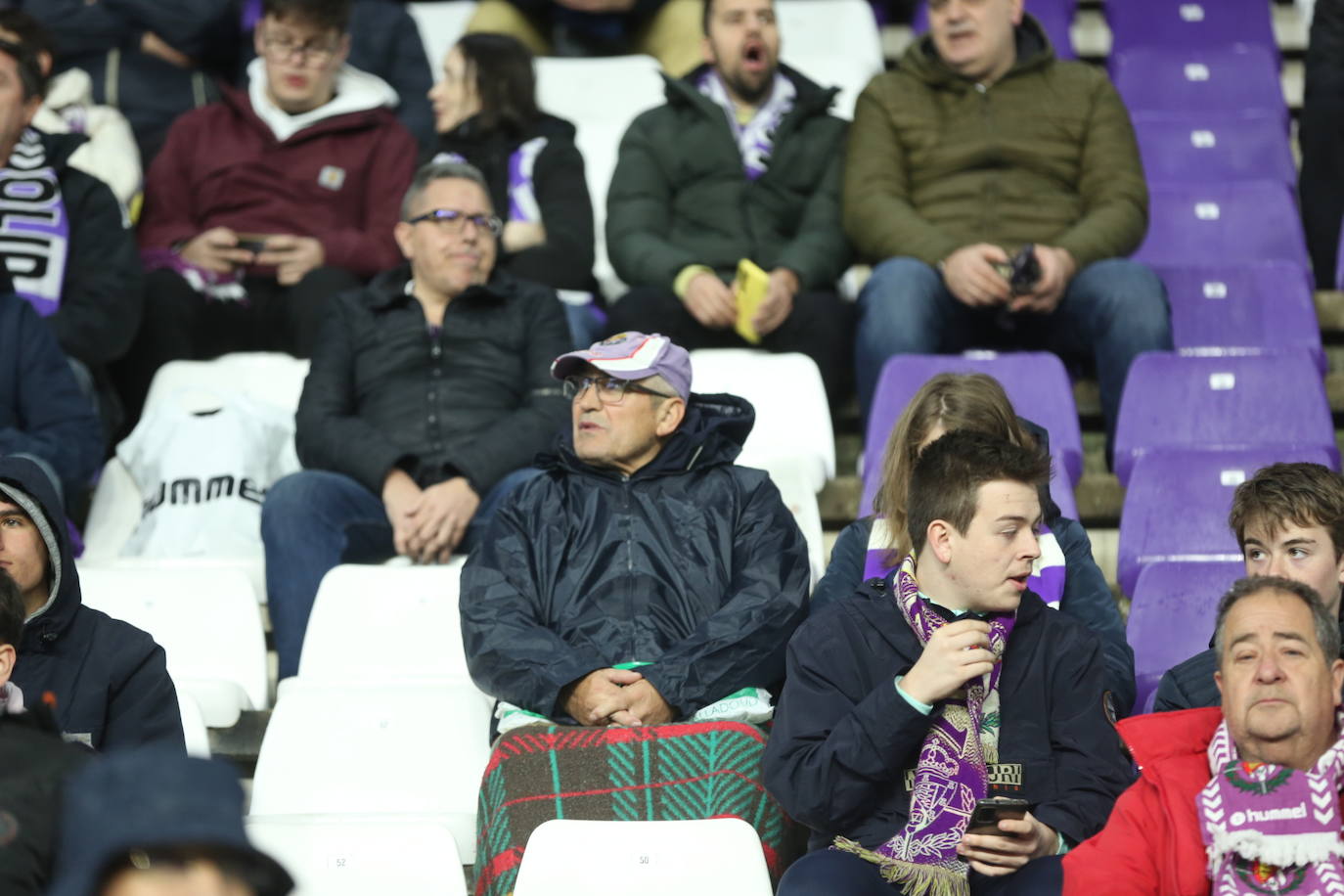 Búscate en la grada del José Zorrilla (3/4)