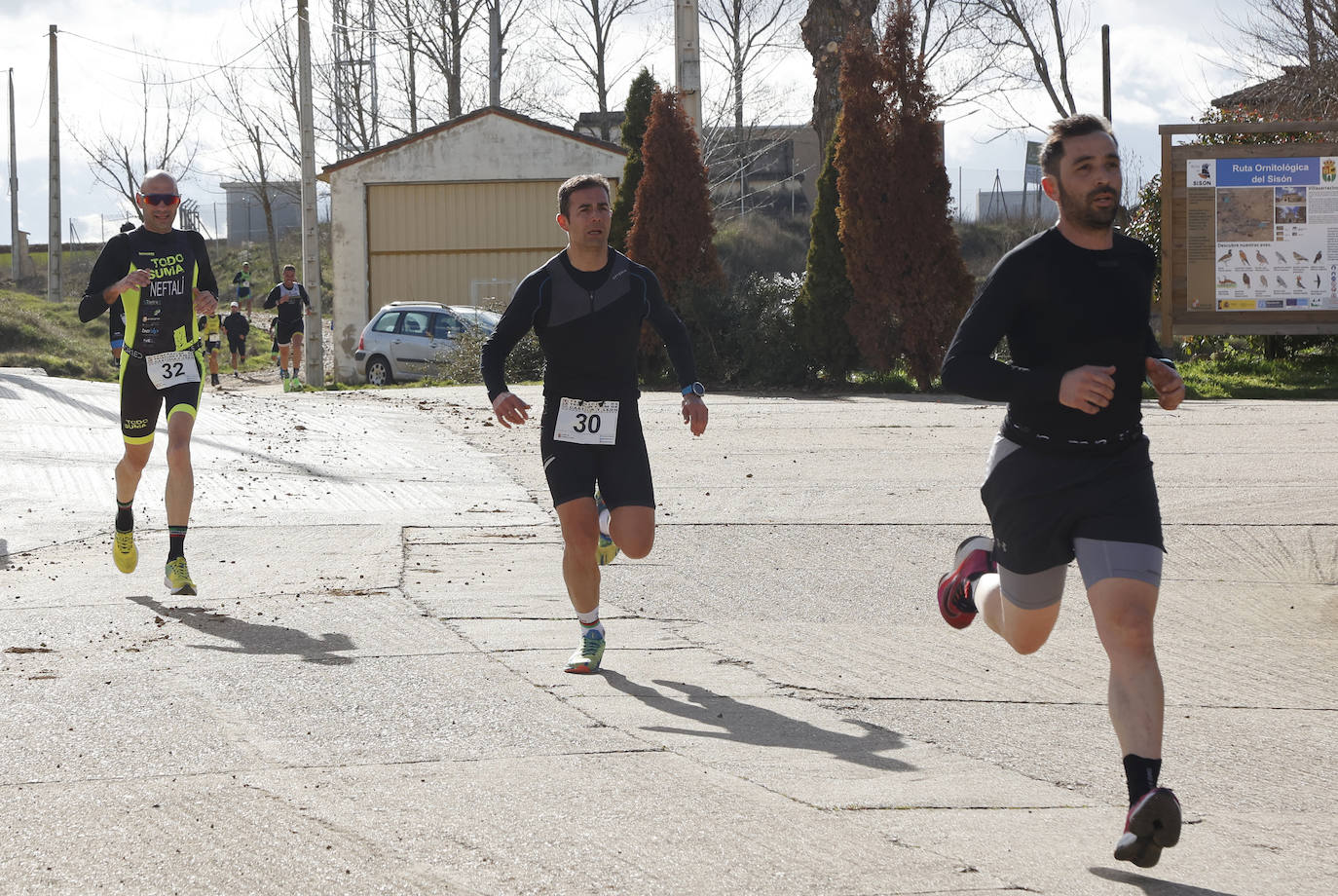 Medio centenar de participantes en el Duatlón de Villasarracino