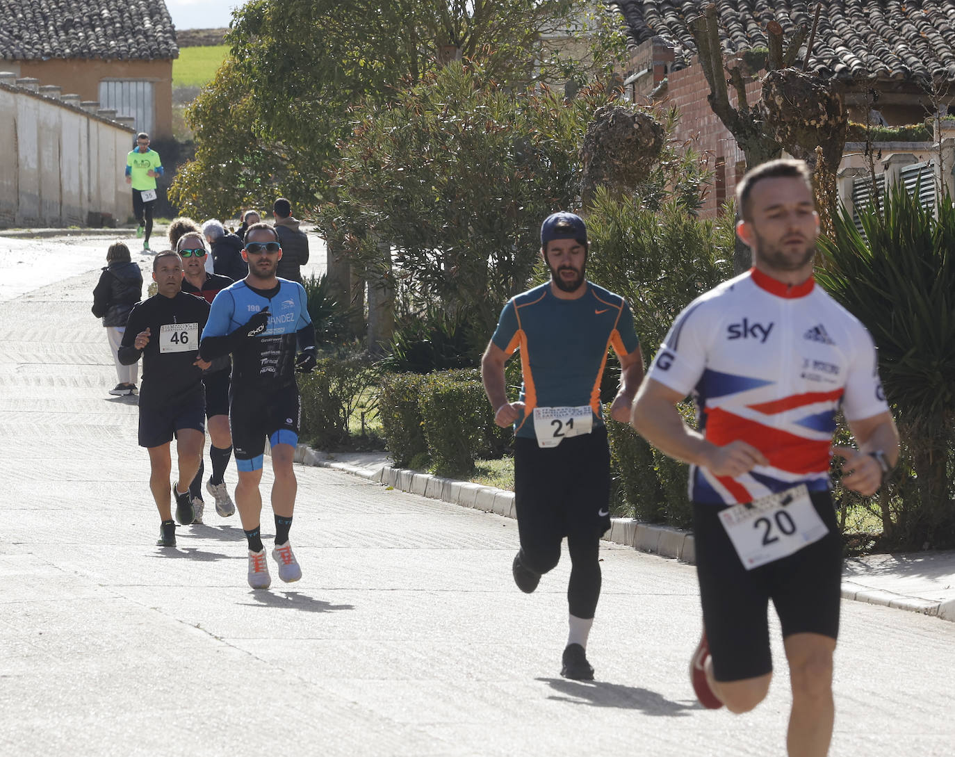 Medio centenar de participantes en el Duatlón de Villasarracino