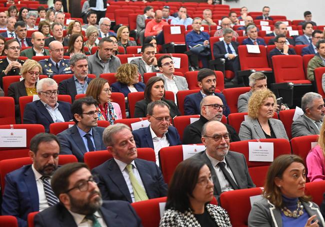 Administraciones y empresas presentes en el acto de presentación del contexto actual del Corredor Atlántico.