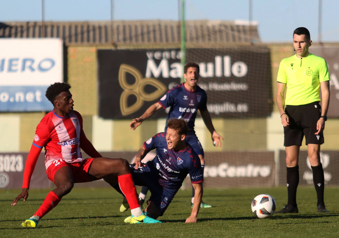 Derrota de la Gimnástica frente al Navalcarnero (0-1)