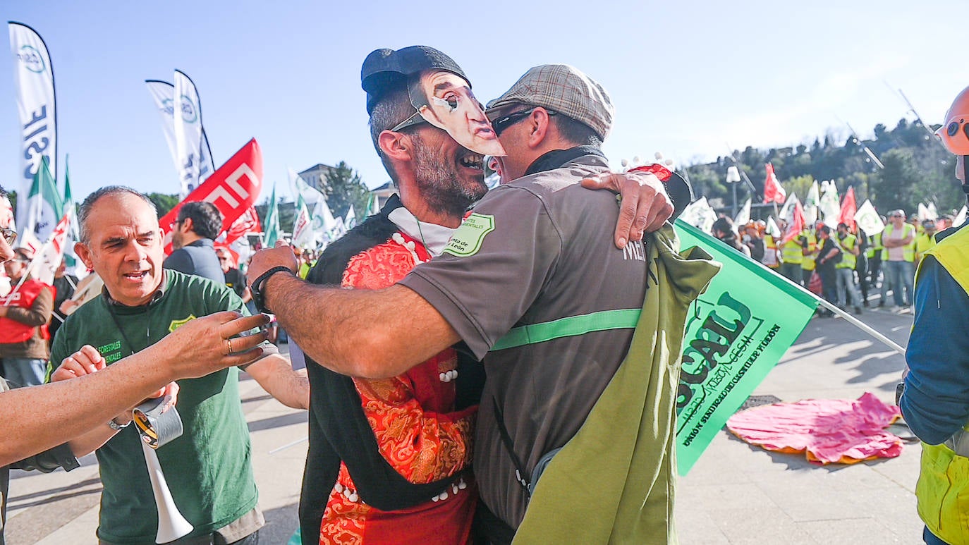 Las protestas de los agentes forestales, en imágenes