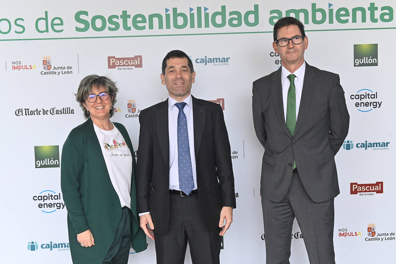 Charo Chávez, Paco Hevia (Gullón) y Goyo Ezama (director general de El Norte de Castilla).