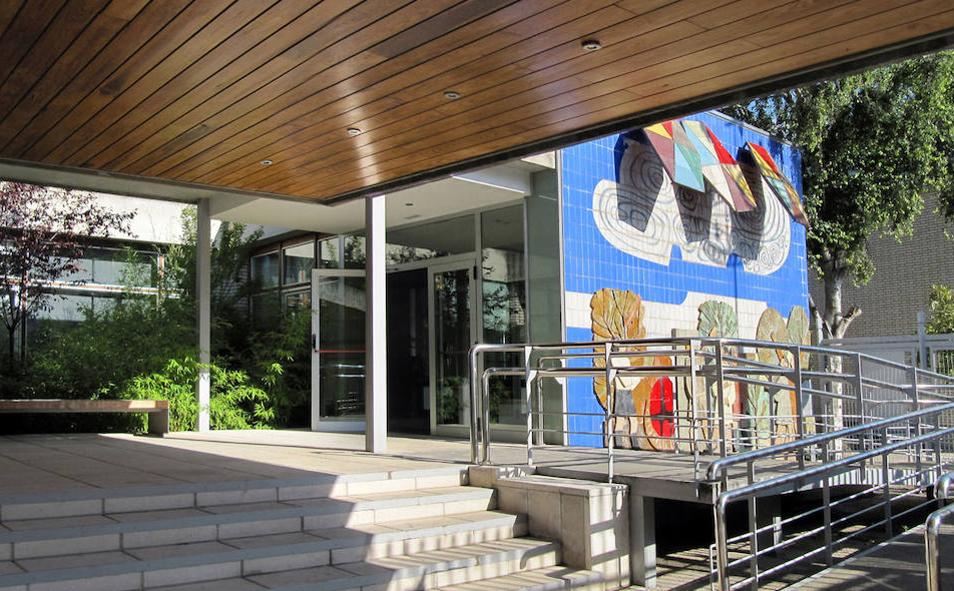 Imagen principal - Casa Cuna, el edificio social que albergó a trescientos niños huérfanos