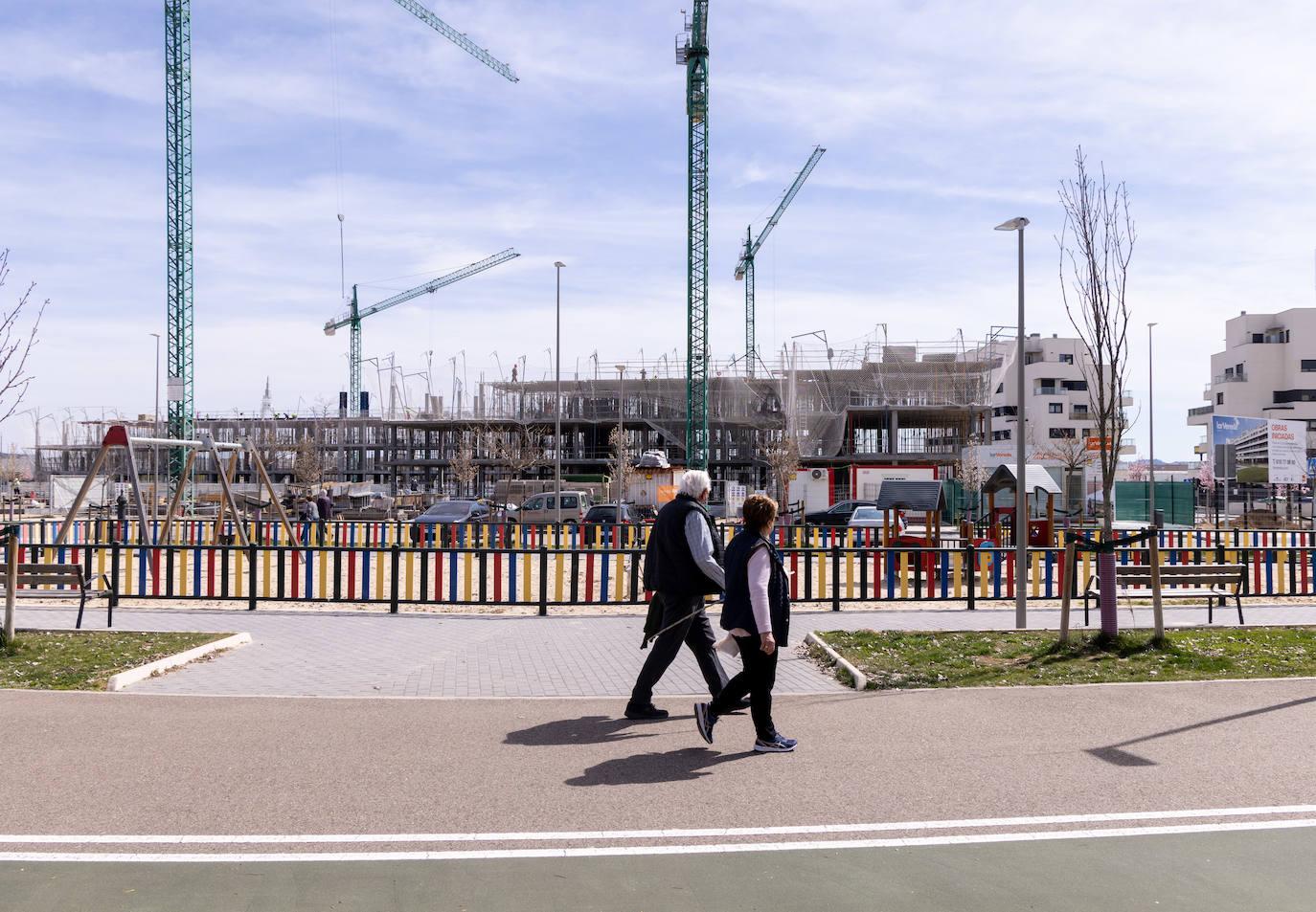 Nuevas construcciones de viviendas en la Carretera Burgos