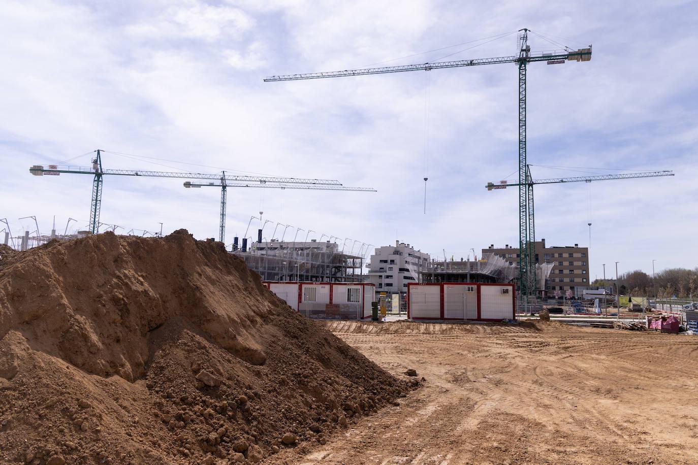 Nuevas construcciones de viviendas en la Carretera Burgos