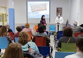 Sesión de neurociencia para el grupo de covid persistente en la unidad de dolor crónico.