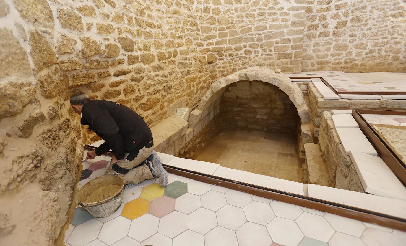 Avanzan las obras del convento de San Francisco de Paredes que albergará un centro de artes escénicas