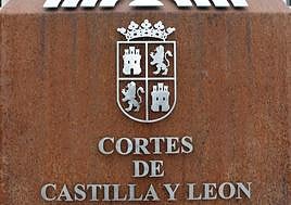 Participantes en la convocatoria para cubrir 6 plazas de ujier en 2018, que tuvo una respuesta multitudinaria.