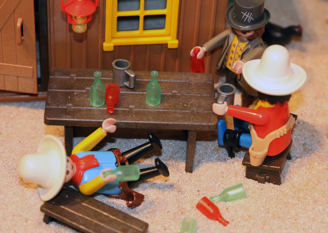 El viejo oeste de Playmobil en una exposición a favor del autismo