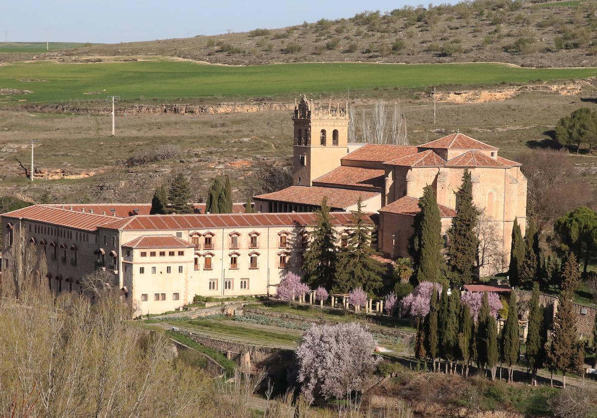 En el monasterio de Santa María del Parral tendrá lugar la Solemne Vigilia Pascual.