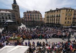 Procesión del Encuentro de 2022 en la Plaza Mayor.