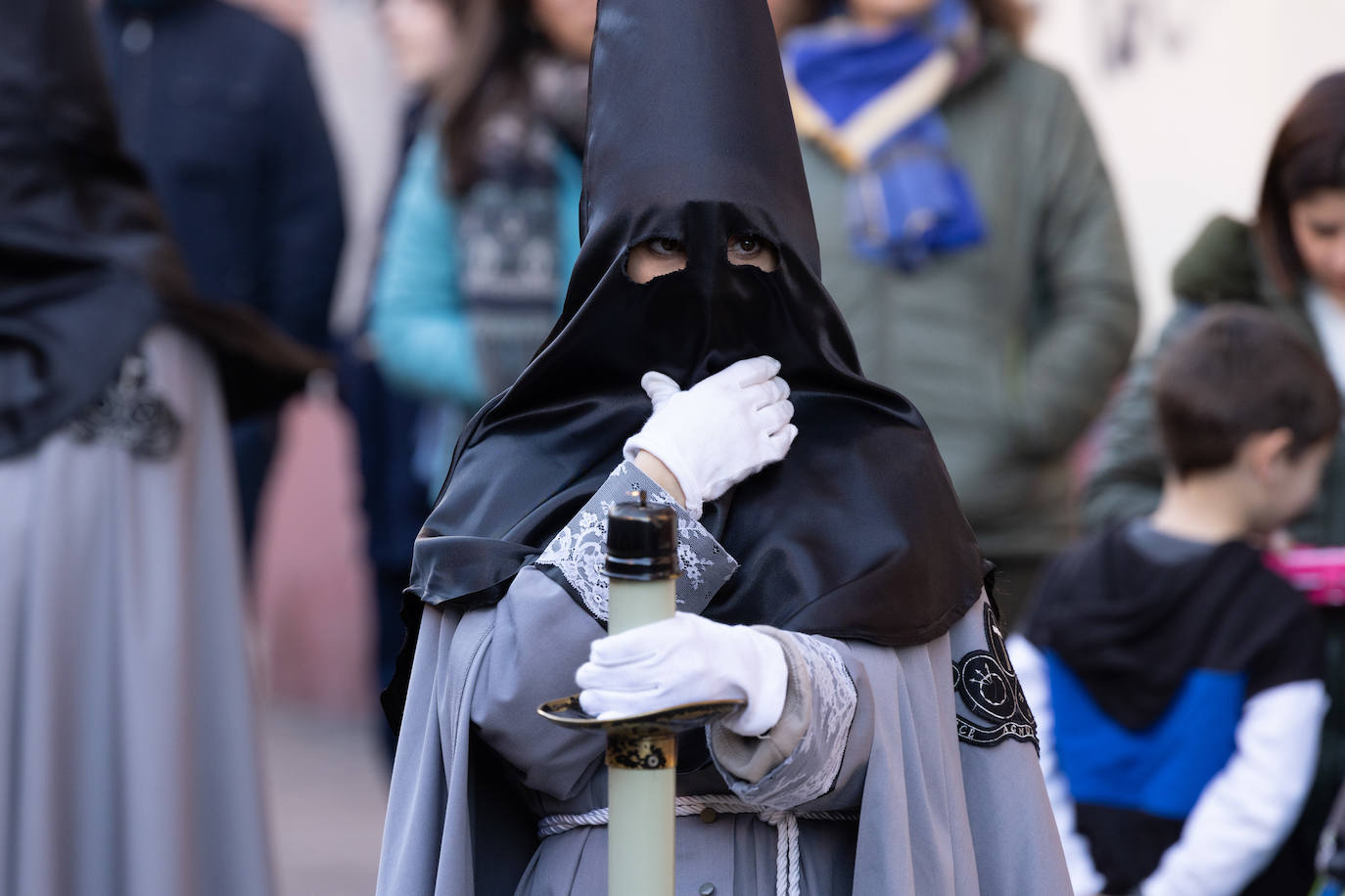 El Cristo de la Misión y el de las Cinco Llagas rezan en Valladolid por los vulnerables