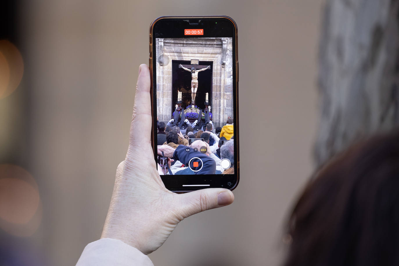 El Cristo de la Misión y el de las Cinco Llagas rezan en Valladolid por los vulnerables