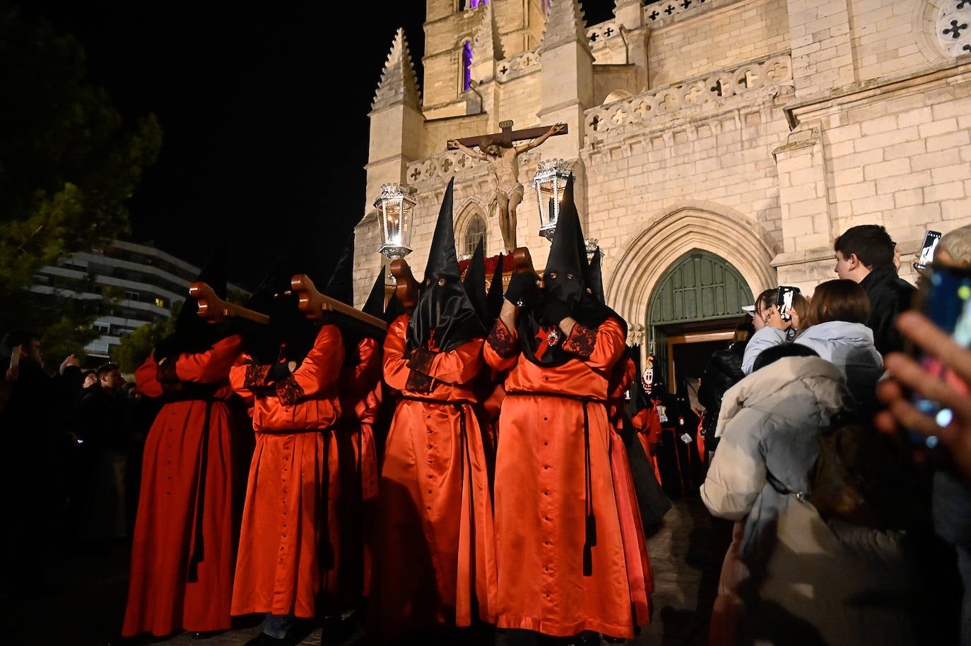 La procesión del Cristo de la Buena Muerte, en imágenes