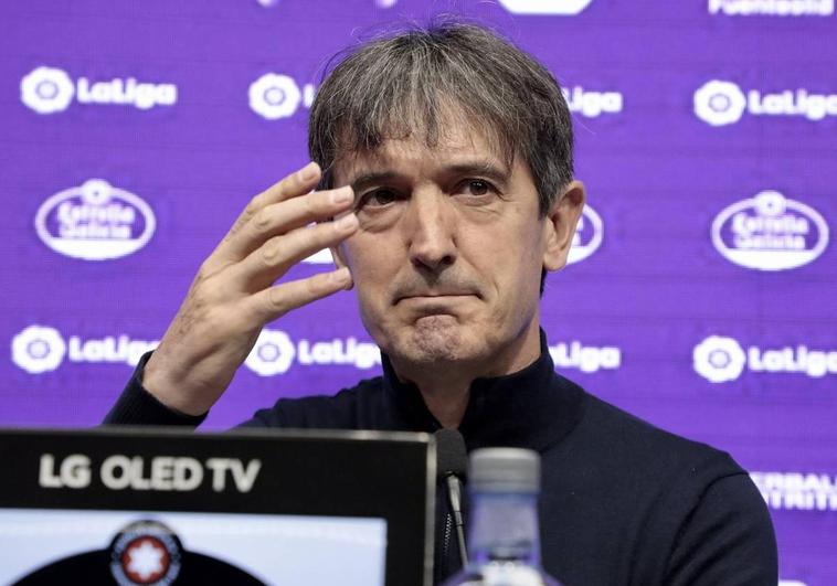 Pacheta, este martes durante su rueda de prensa de despedida como entrenador del Real Valladolid