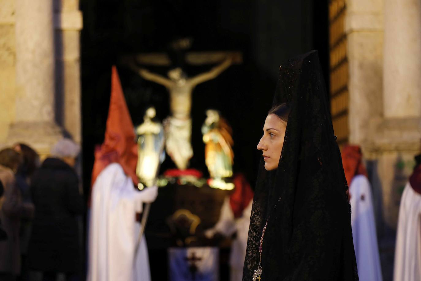 La procesión del Santo Cristo de la Buena Muerte en Peñafiel