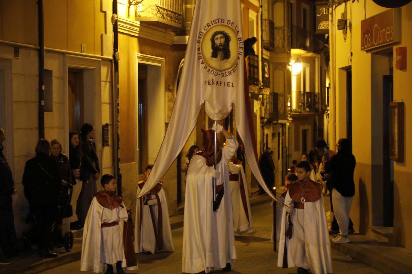 La procesión del Santo Cristo de la Buena Muerte en Peñafiel