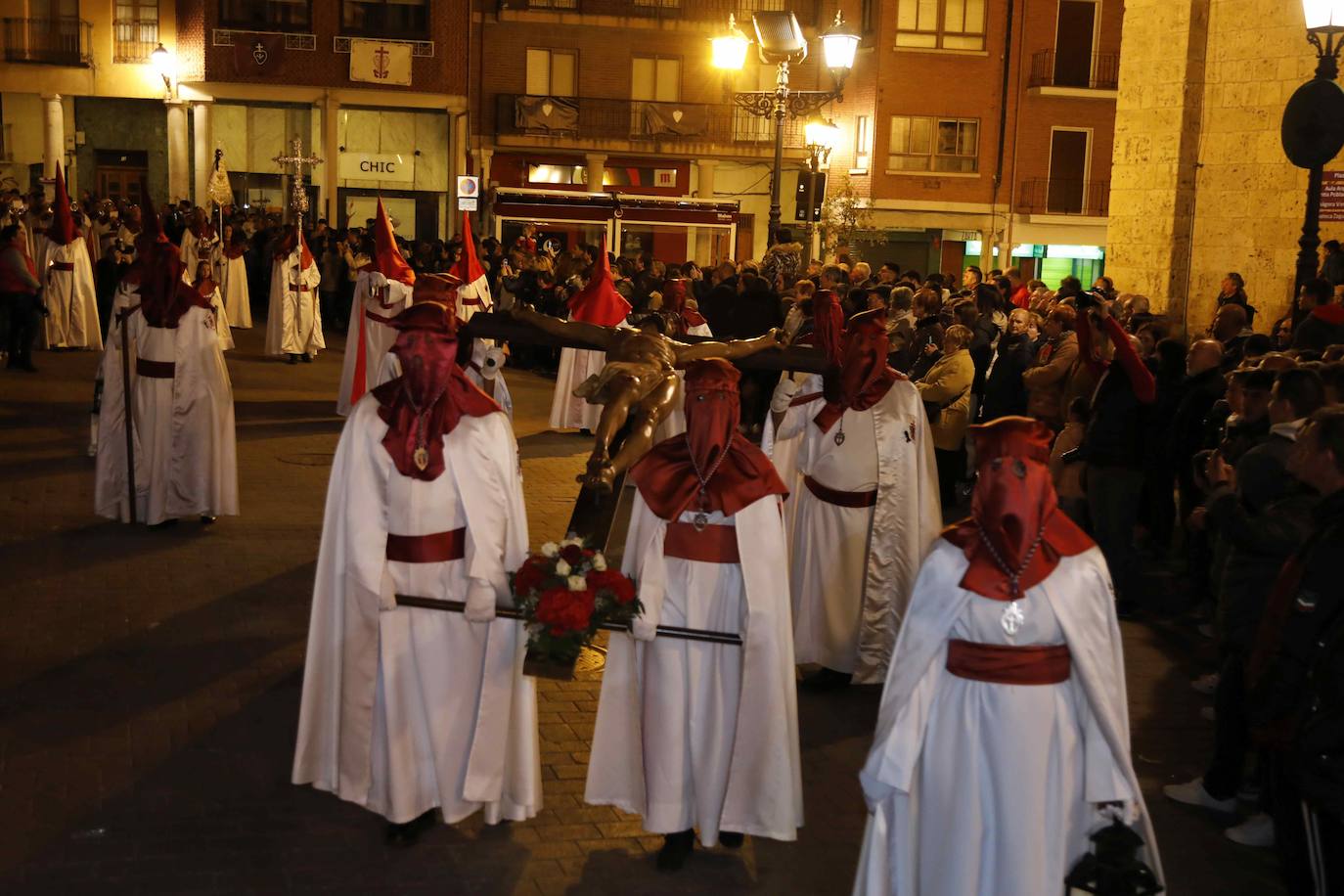 La procesión del Santo Cristo de la Buena Muerte en Peñafiel