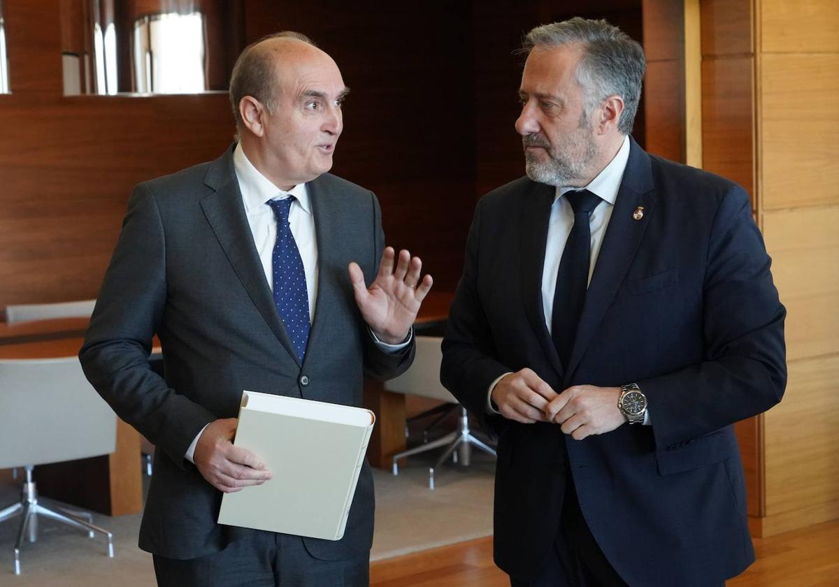 El Procurador del Común recibe 1.807 quejas en 2022: emergen los parques eólicos