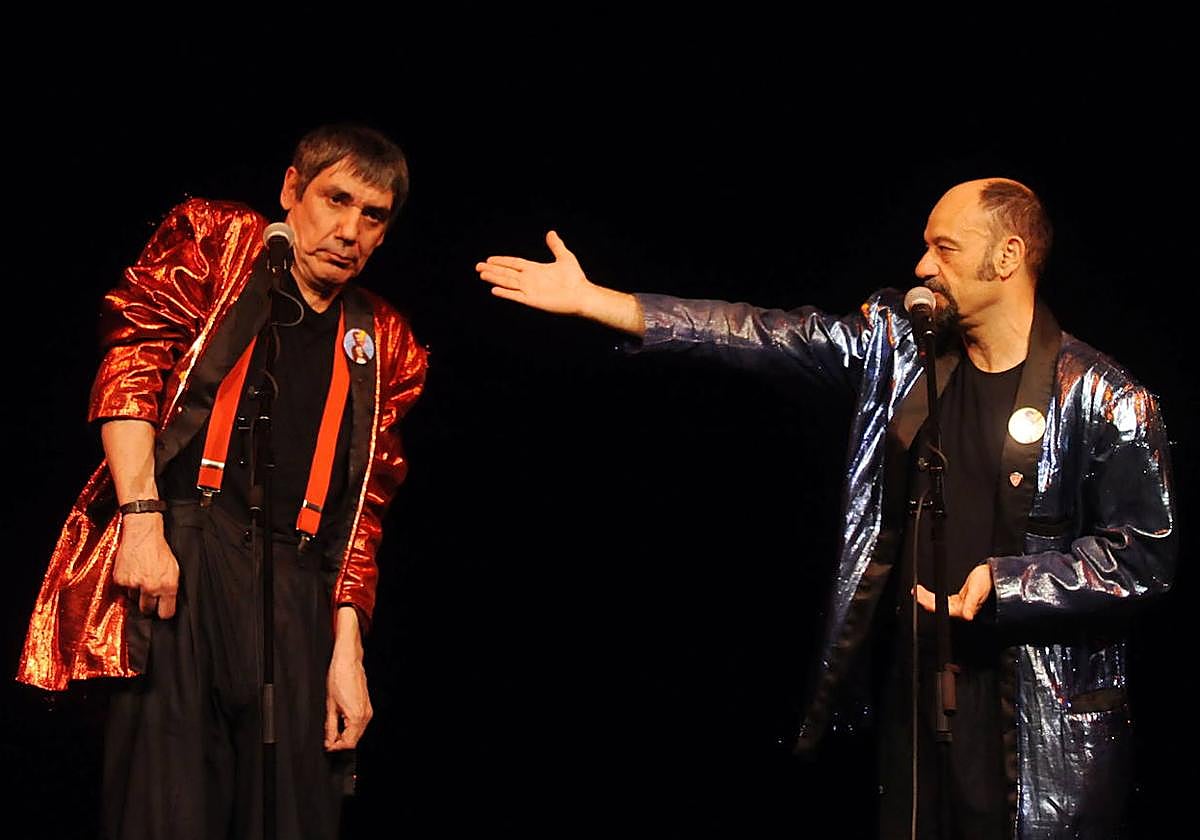 Faemino y Cansado, durante un espectáculo.