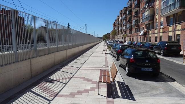 Imagen después - El antes y el después de la remodelación de la calle Seo, desde la plaza del Aviador Gómez del Barco.