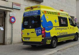 Ambulancia en el centro de salud de Cuéllar.