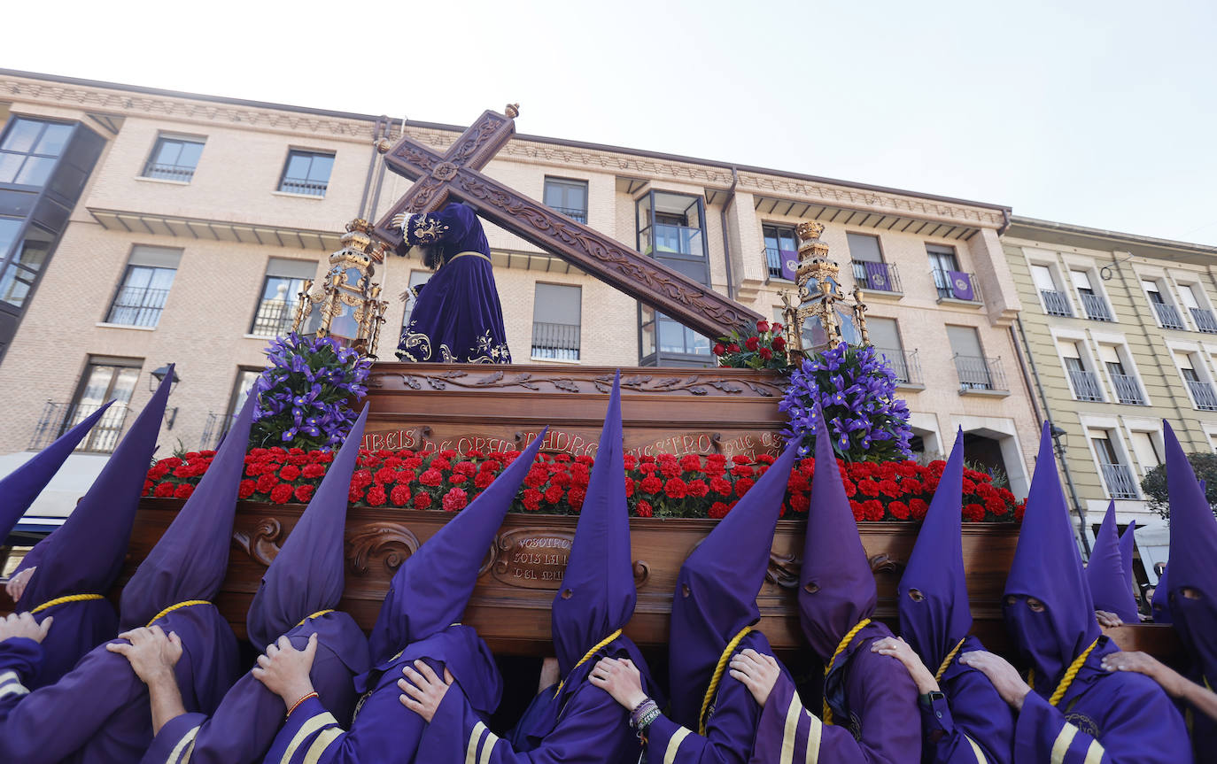 Palencia se rinde a Los Pasos, una de las procesiones más antiguas