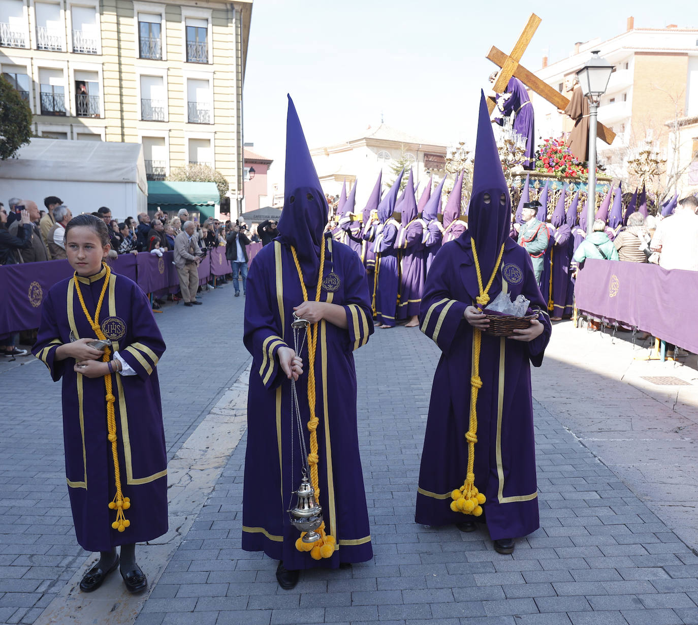 Palencia se rinde a Los Pasos, una de las procesiones más antiguas