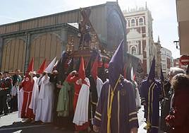 Palencia se rinde a Los Pasos, una de las procesiones más antiguas